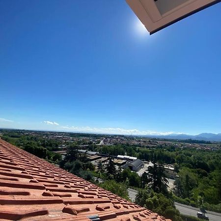Apartamento Deliziosa Mansarda Con Vista Panoramica Cuneo Exterior foto